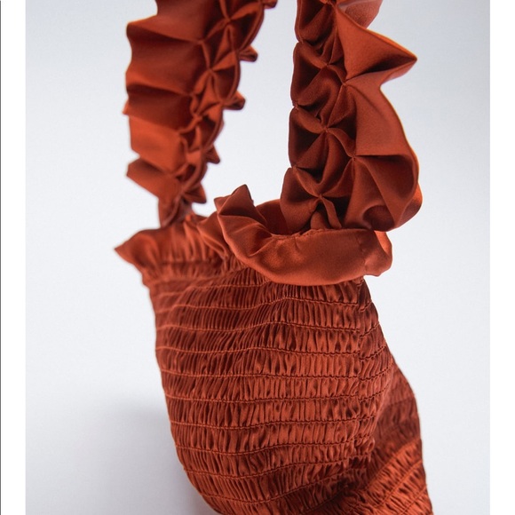 Zara ruffled mini shopper - Picture 3 of 5
